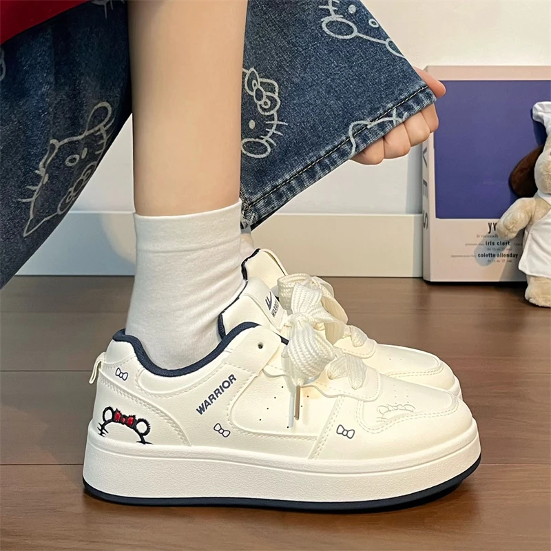 回力女款板鞋秋季新款休闲百搭ins厚底鞋可爱kitty刺绣小白鞋学生
