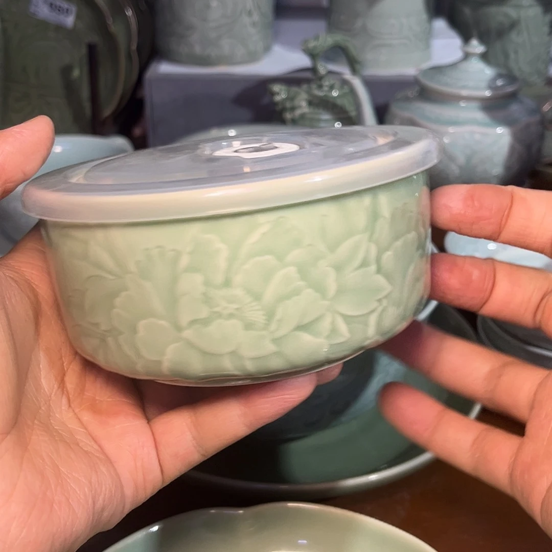 青瓷中号保鲜盒一个微瑕特价