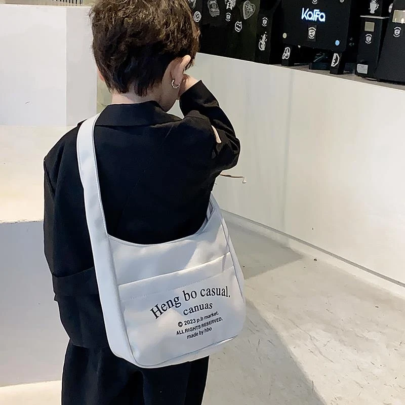 儿童包包可爱洋气时尚男童宝宝单肩包小女孩外出配饰斜挎包帆布包