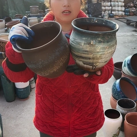 18口19高瑕疵两个。