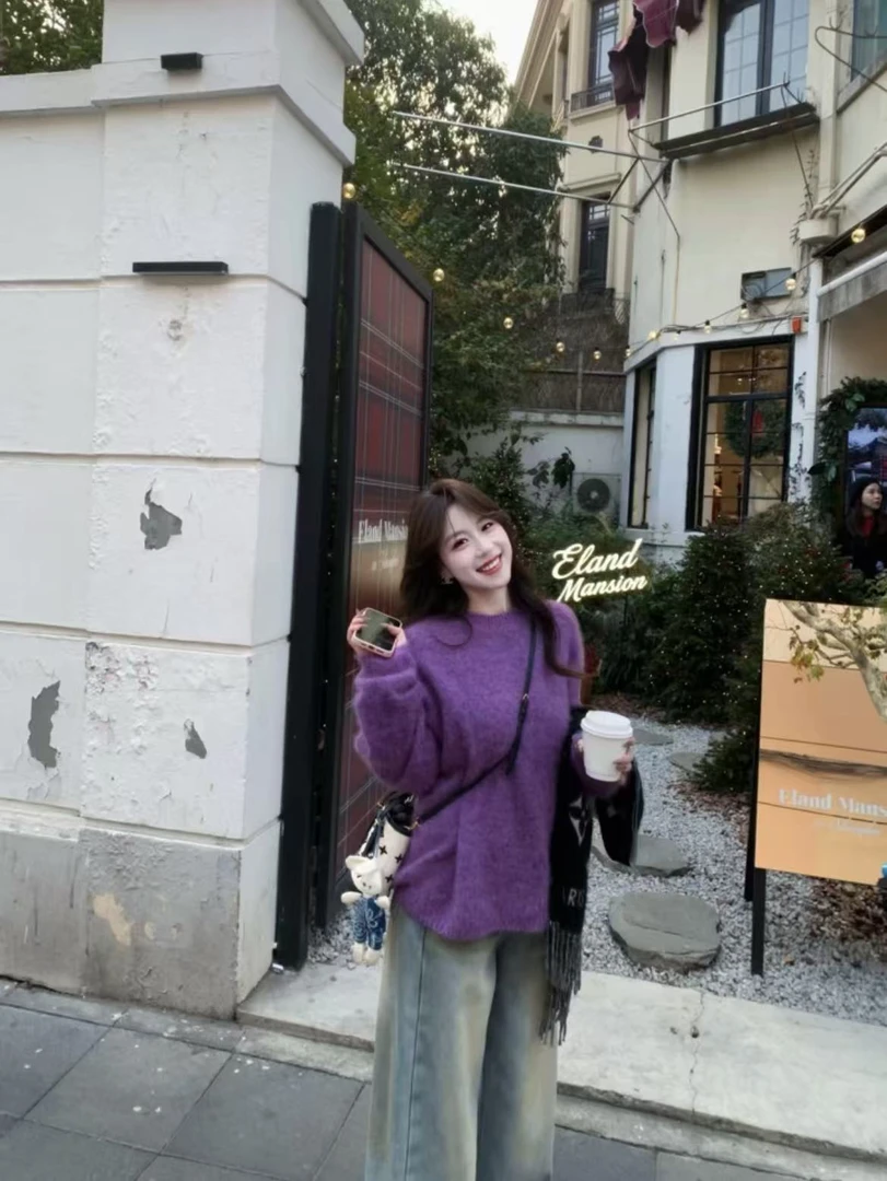 2026秋冬新款韩系气质高级感温柔紫色圆领毛衣高腰阔腿牛仔裤套装