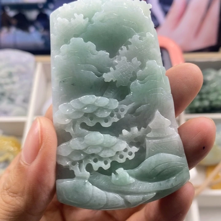 翡翠未镶嵌吊坠(不含链)邹*军1459
