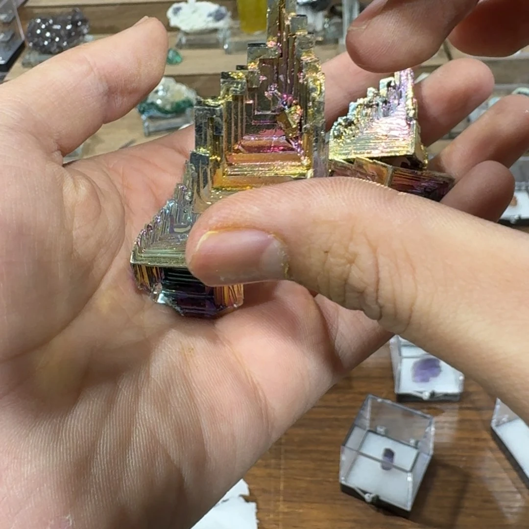 月下珠宝严选矿物