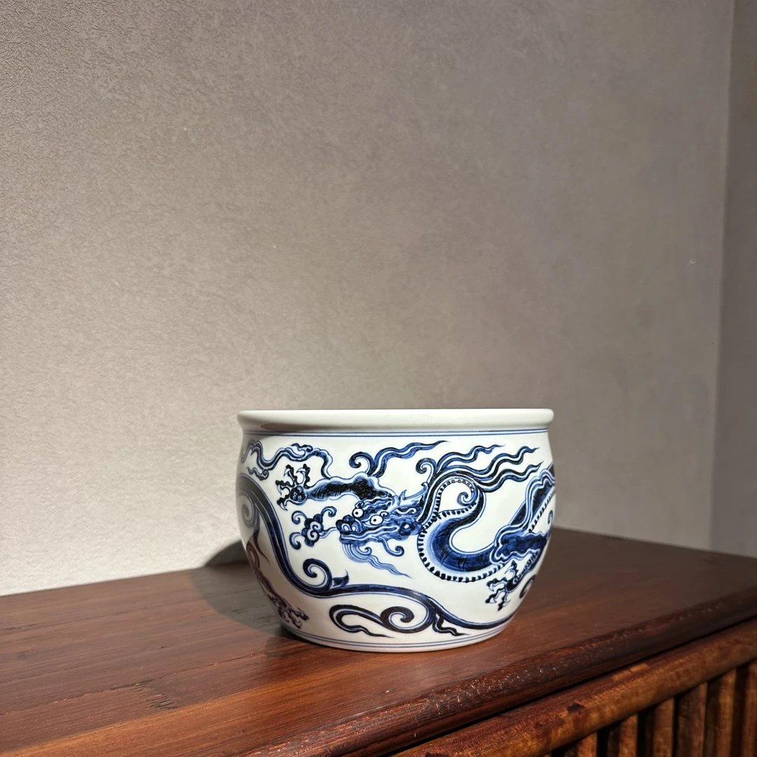 精品仿古青花螭龙纹小缸口径约17高约11.6厘米
