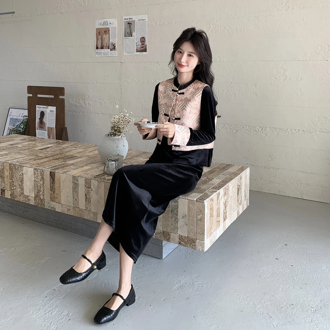 新中式复古贵气感国风套装女2025秋季提花马甲黑丝绒连衣裙两件套