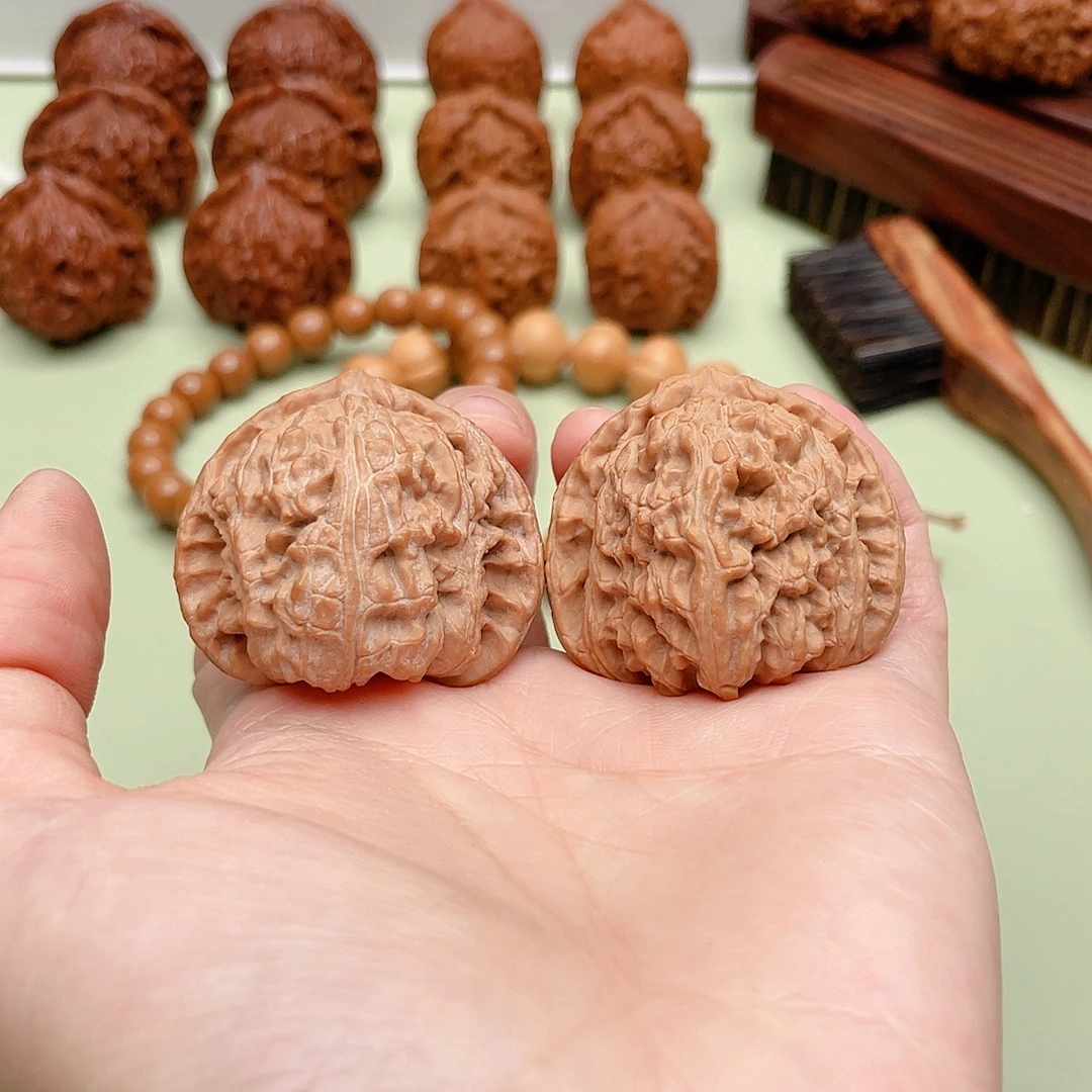 文玩核桃把件白狮子40/39/34