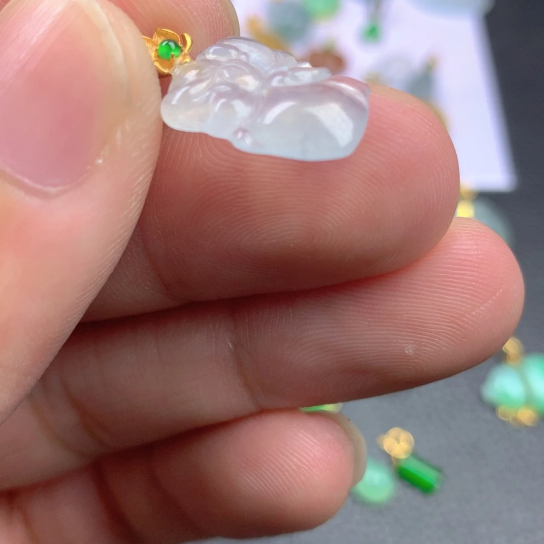 【闪购商品】颈饰18K金镶嵌翡翠翡翠
