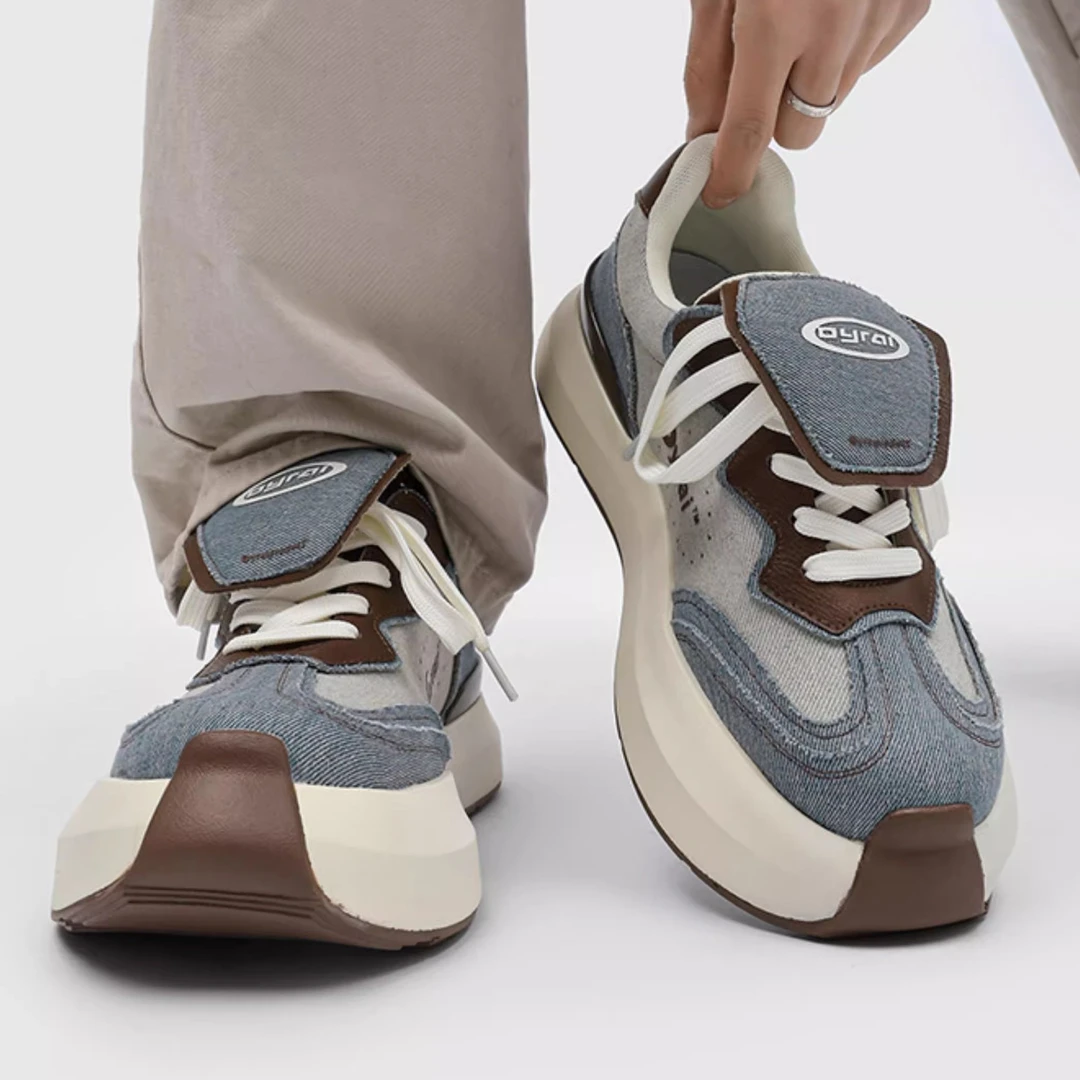 赵露思同款月牙白云朵鞋女款2025新款厚底增高板鞋百搭运动小白鞋