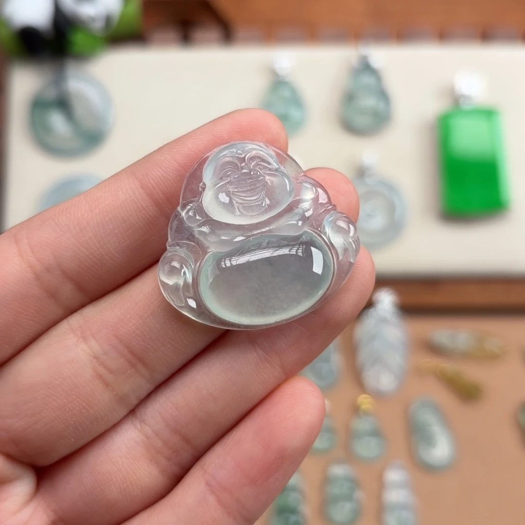 翡翠未镶嵌颈饰冰飘花佛公