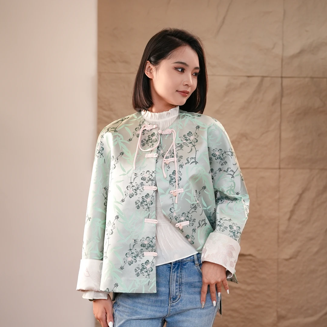 【许半夏推荐】新款时尚国潮短款2024春季女爆款高档国风外套