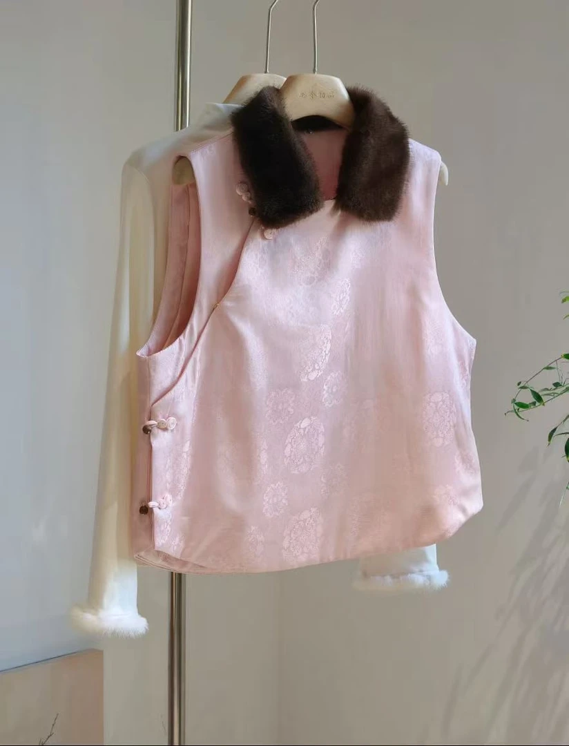 （花裳春）小众粉色国风马甲款洋气可拆卸毛领斜襟背心夹棉（236-N）