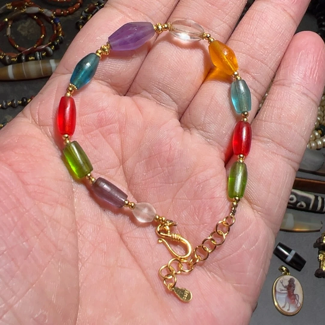 颈饰琉璃各种各样