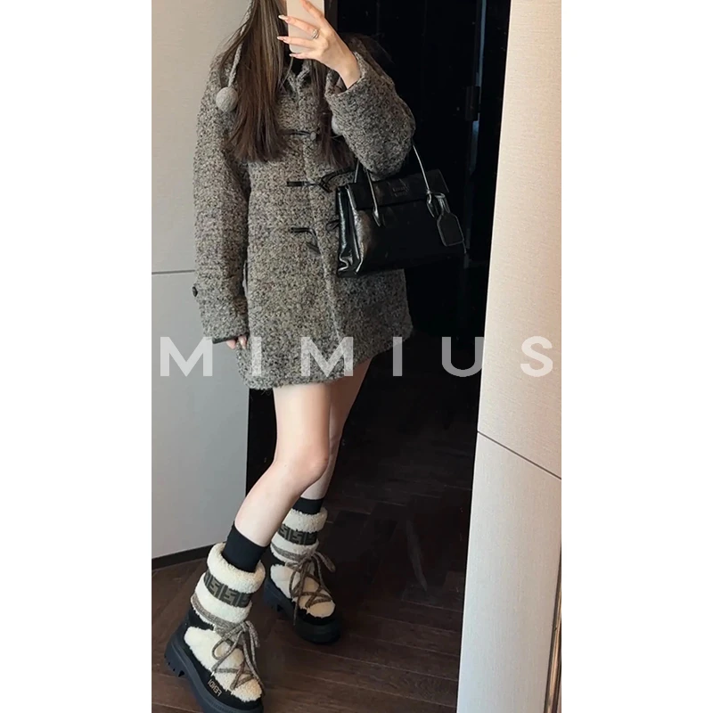 【mimius】U 羊驼毛羊毛混纺圈圈呢牛角扣大衣 G11183