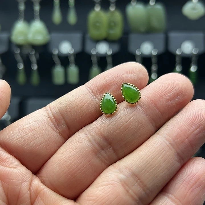 和田玉（碧玉）耳饰银S925镶嵌