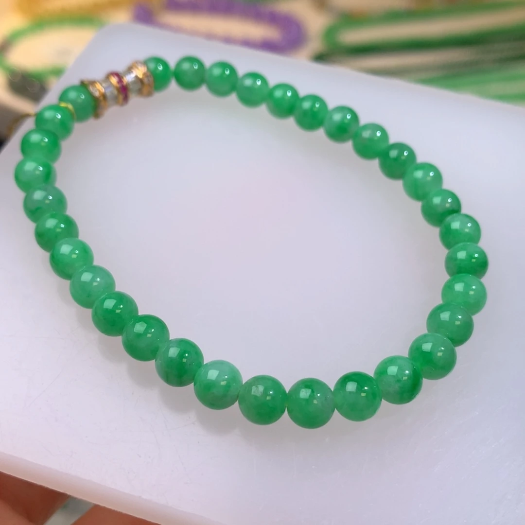 未镶嵌定制翡翠润胶甜绿 卡5.5