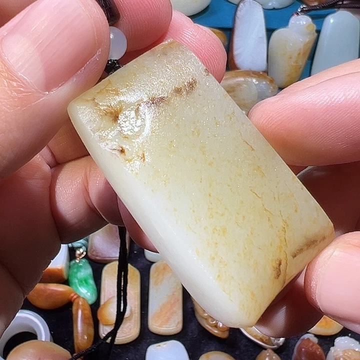 和田玉未镶嵌吊坠(不含链)