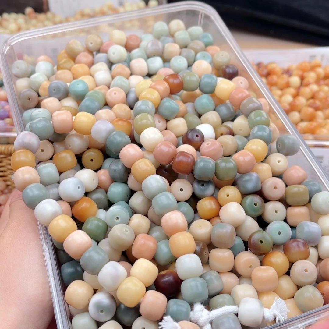 白玉菩提吊坠wq13.5mm30颗。莫兰德干磨闪电纹