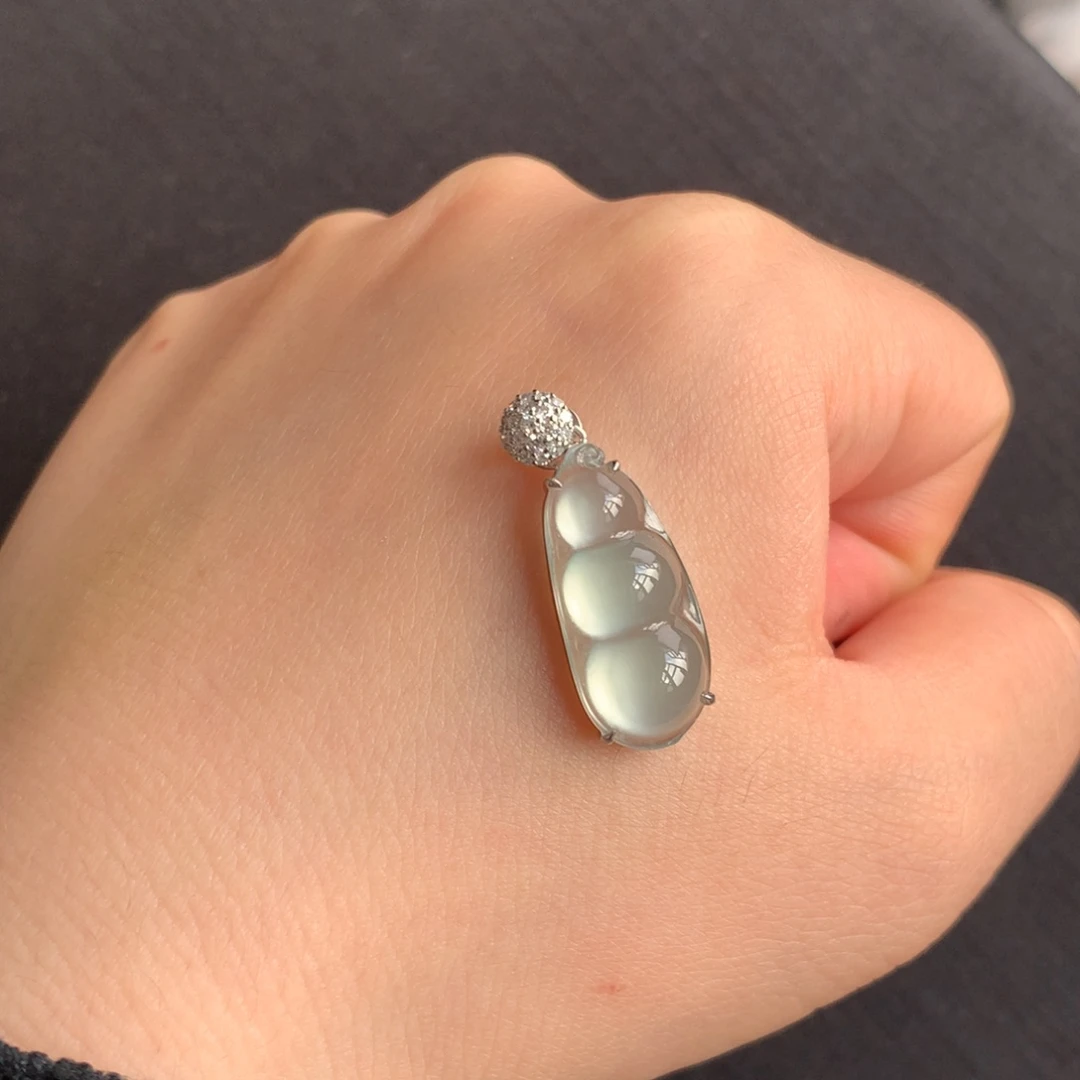 翡翠18K金镶嵌颈饰天然翡翠