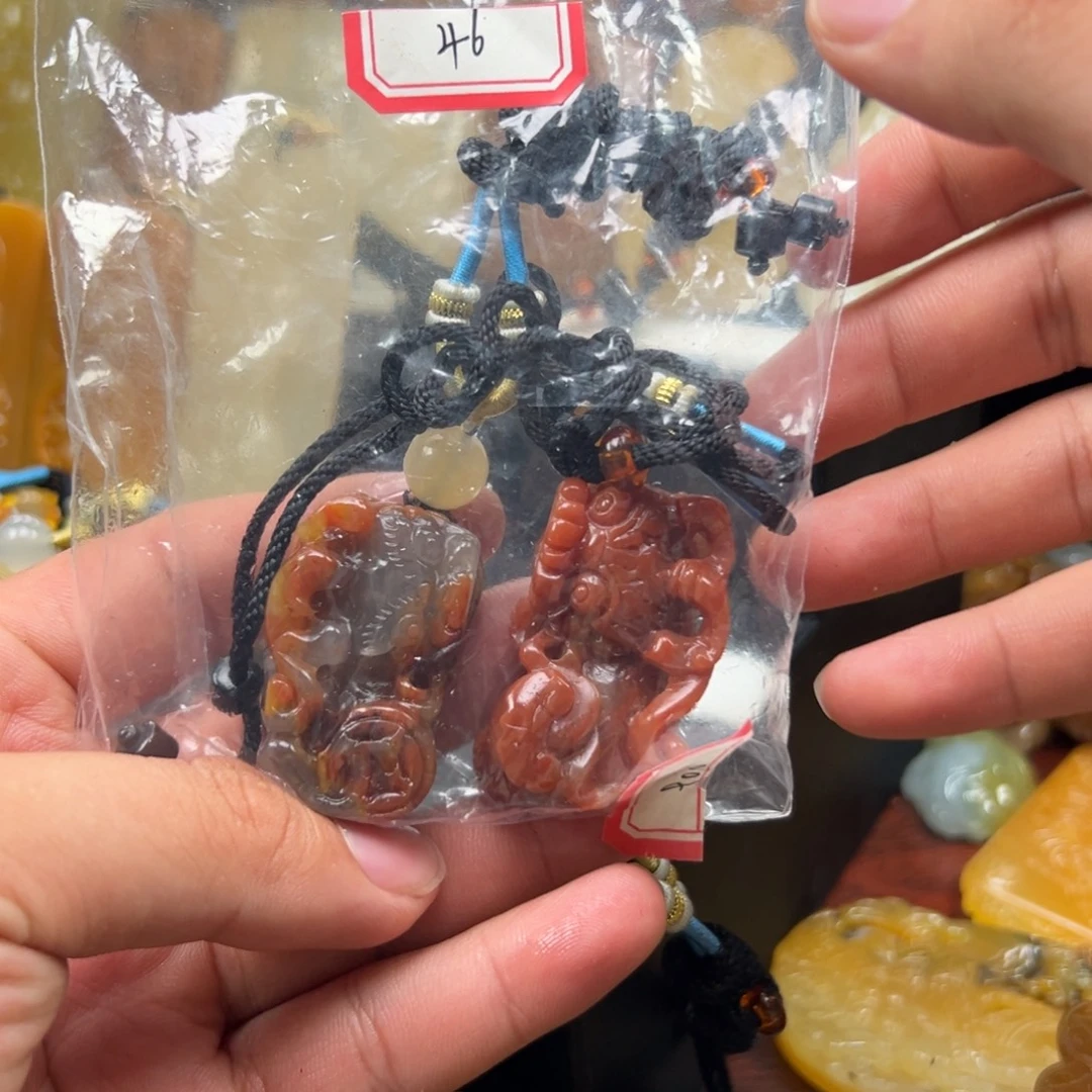 石英质玉（黄龙玉）未镶嵌多样性发货，发其一