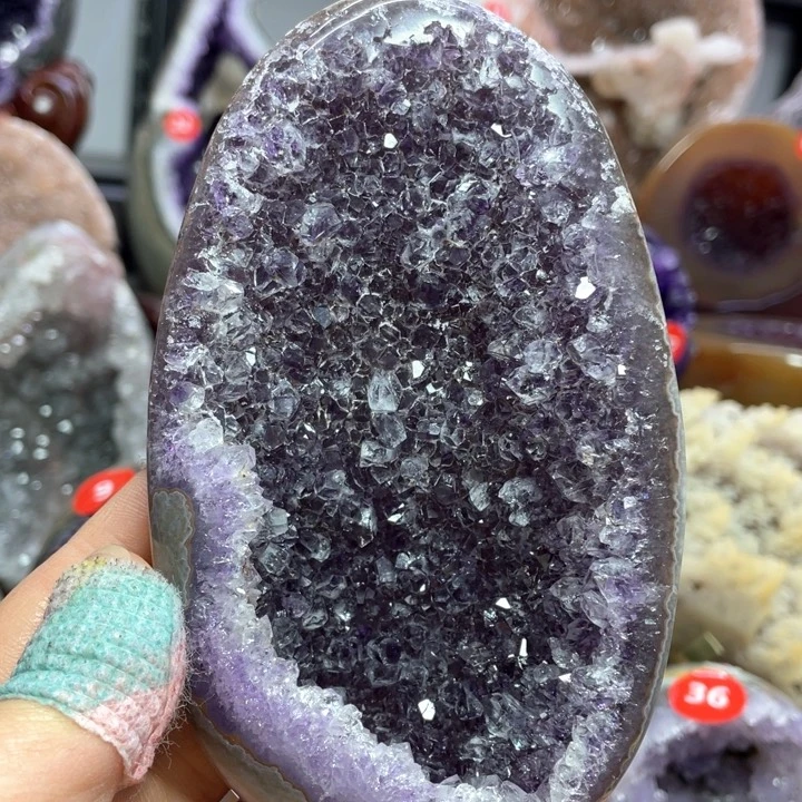 水晶摆件未镶嵌捡漏