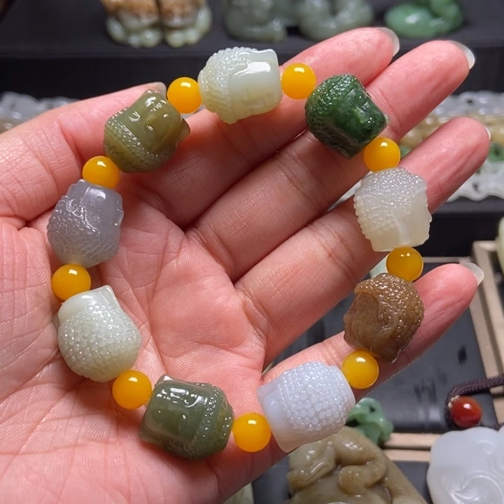 颈饰未镶嵌和田玉