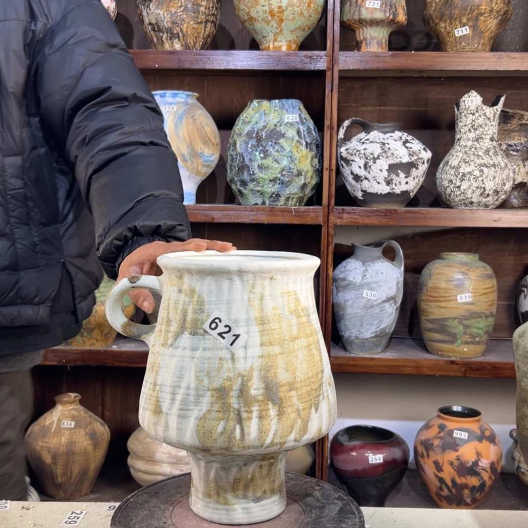 摆件621华庭街上釉的吗