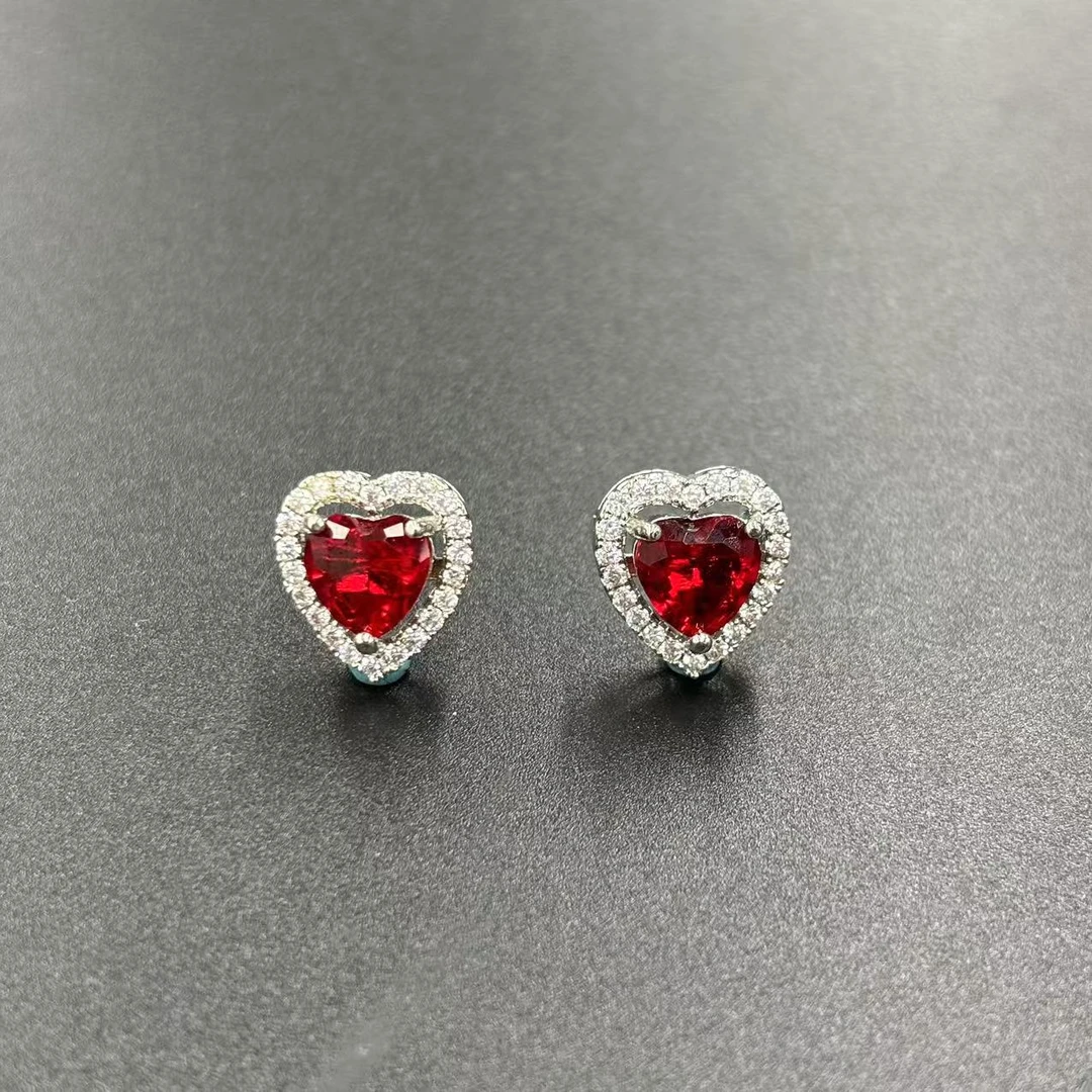 c1322-豪华设计款精选级爱心耳钉-赠礼盒