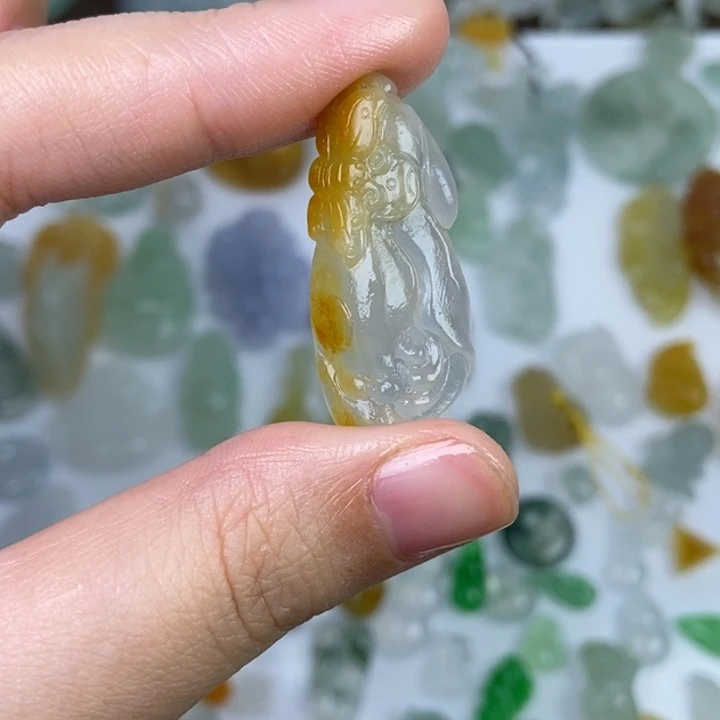 定制翡翠未镶嵌花