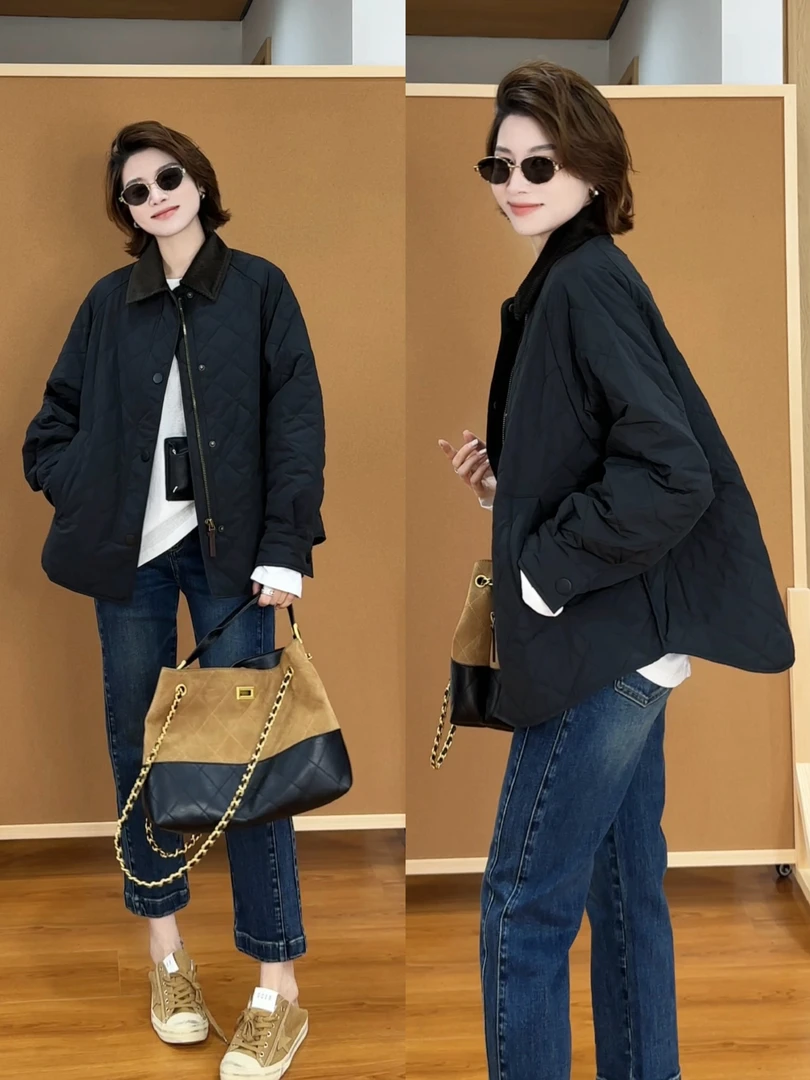 月月【曼城奇遇】极简风灯芯绒领女冬季宽松棉服菱格外套 2509C5930