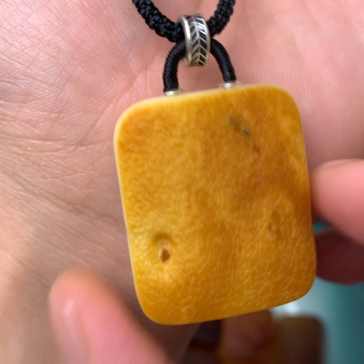 原皮留皮牌子配饰