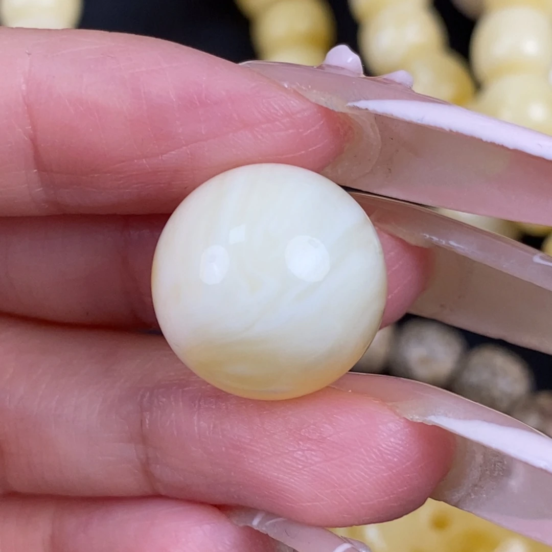 琥珀未镶嵌珠宝奇石257