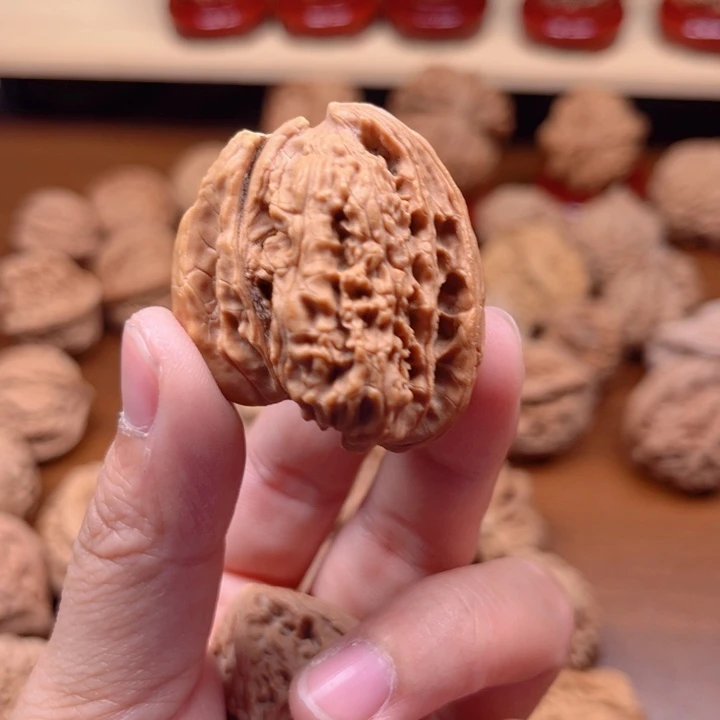 齐***齐吊坠文玩核桃大叫