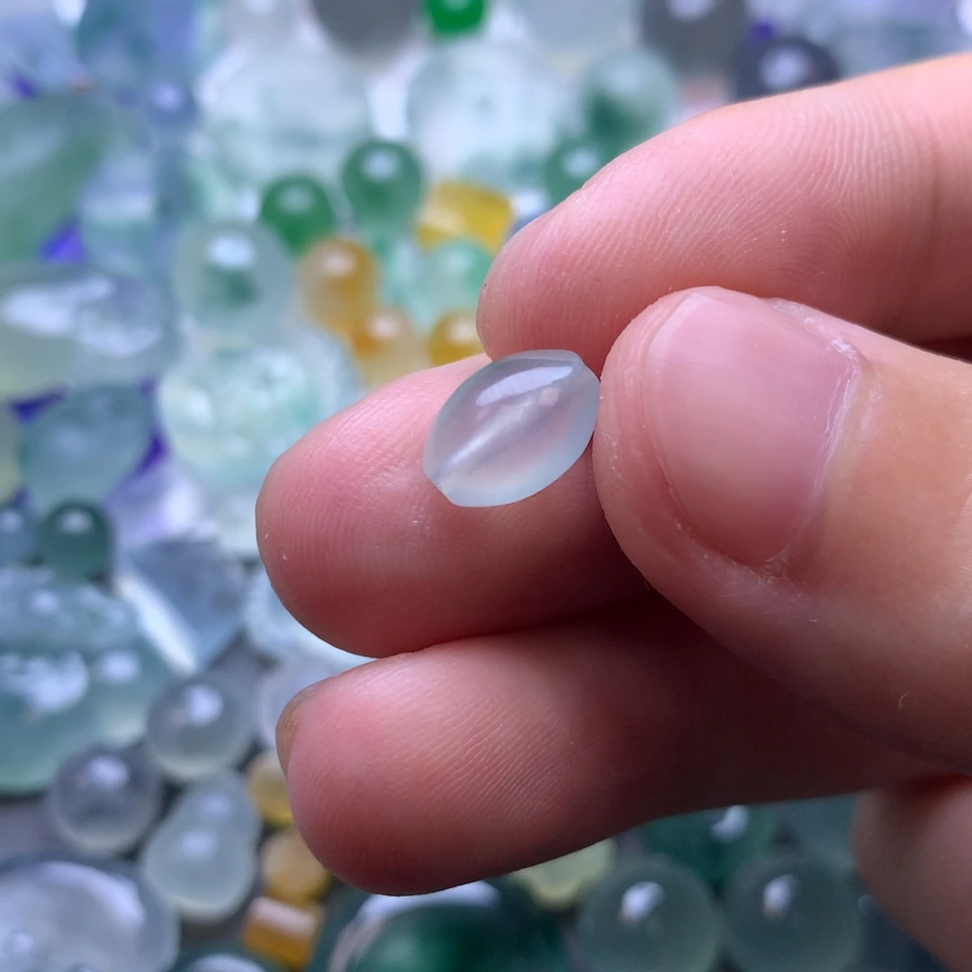 定制翡翠未镶嵌挂件