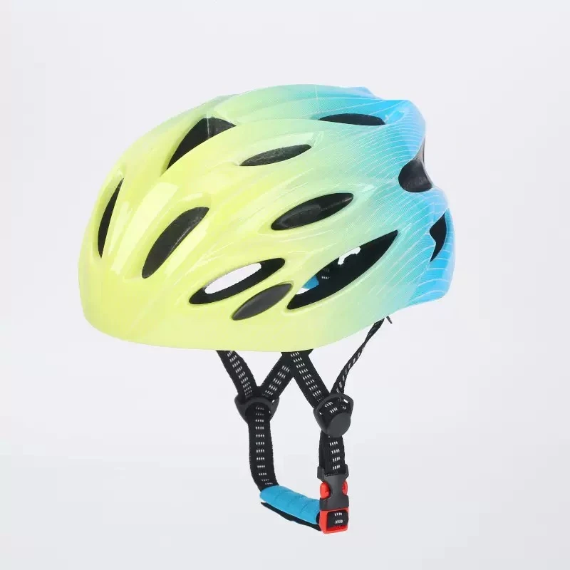 儿童男女通用单车轮滑头盔自行车骑行安全专业护具帽子超轻