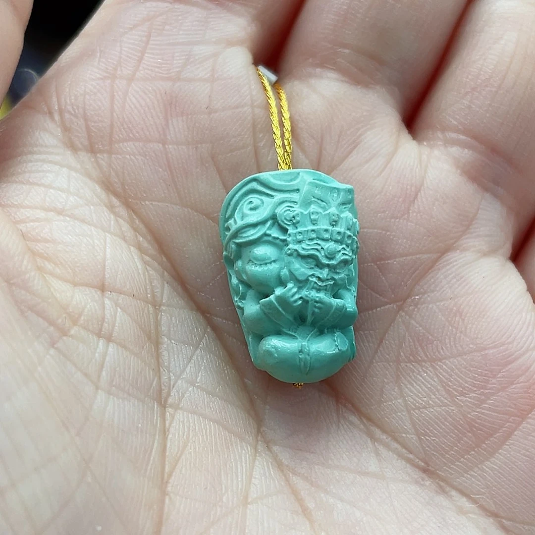 绿松石颈饰未镶嵌