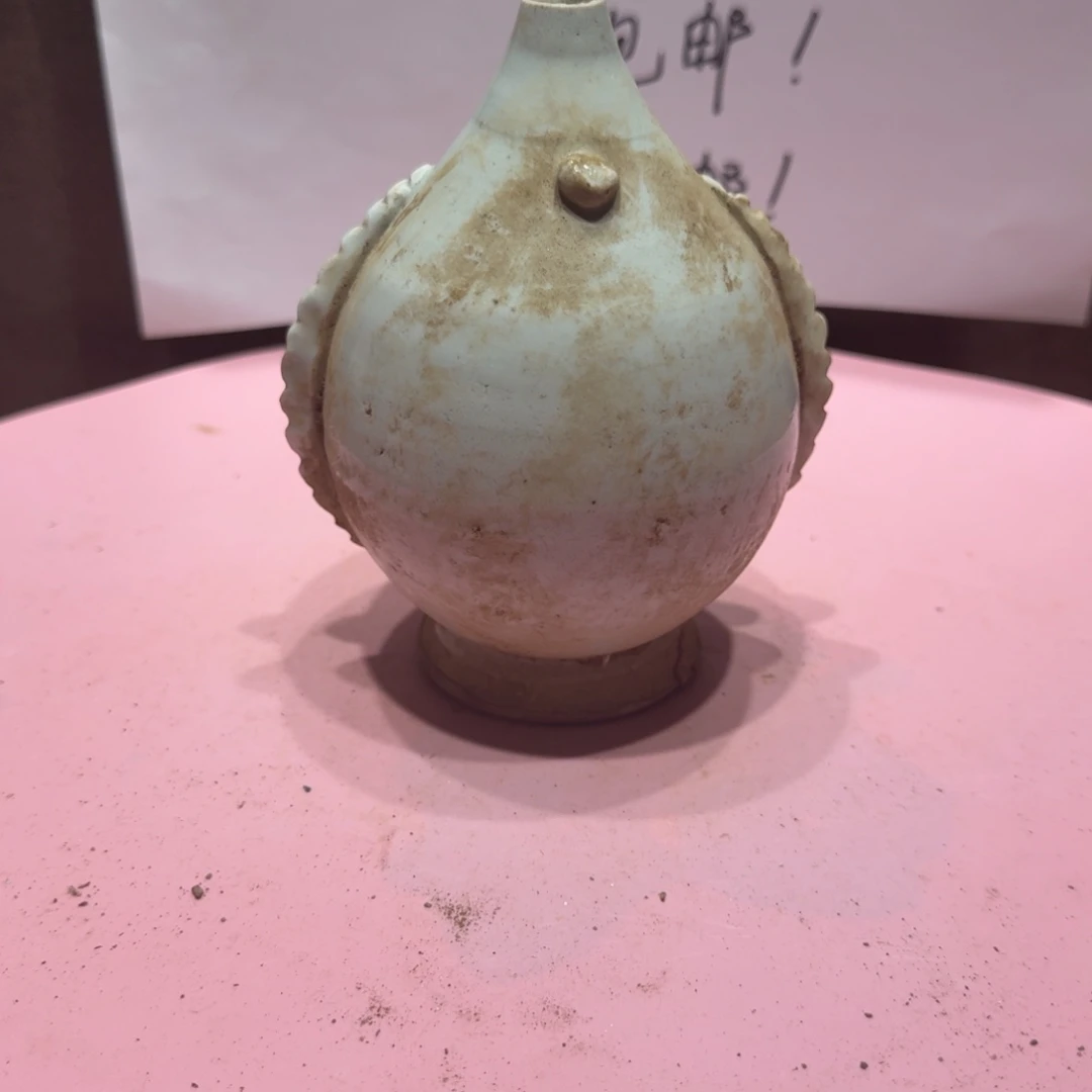 陶其他漂亮的小瓷瓶子