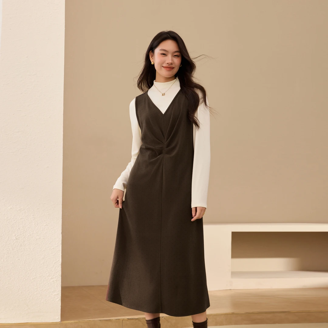 【复古波点连衣裙】纤莉秀W大码女装胖mm褶皱设计无袖长裙QK4214