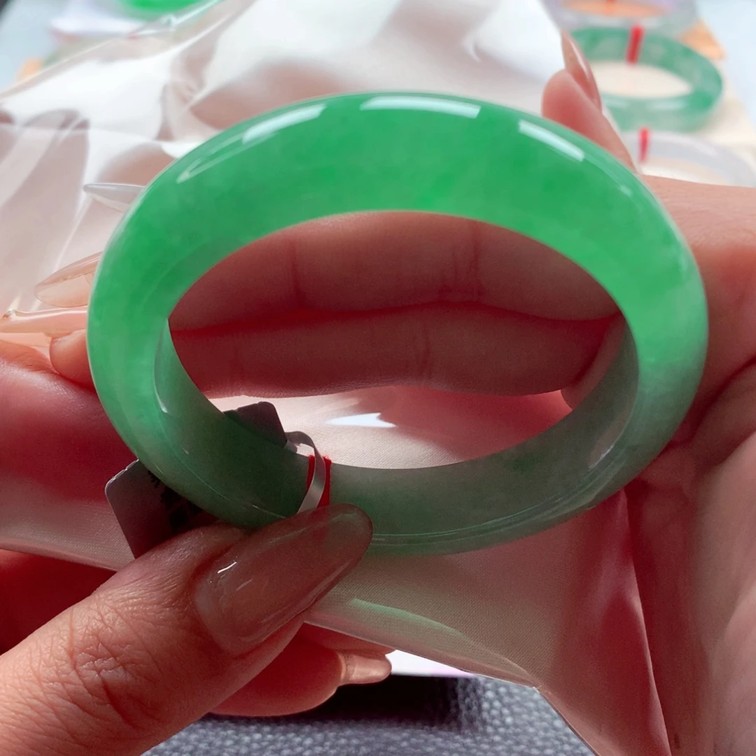 翡翠未镶嵌手镯师妹53.5新货满色翠阳绿