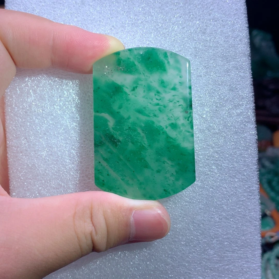 石英质玉（非洲翠）未镶嵌吊坠(不含链)
