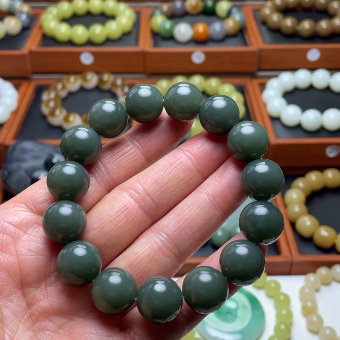 和田玉未镶嵌手串