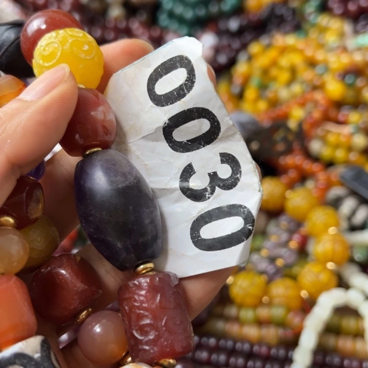 玛瑙/玉髓颈饰未镶嵌惜**仕