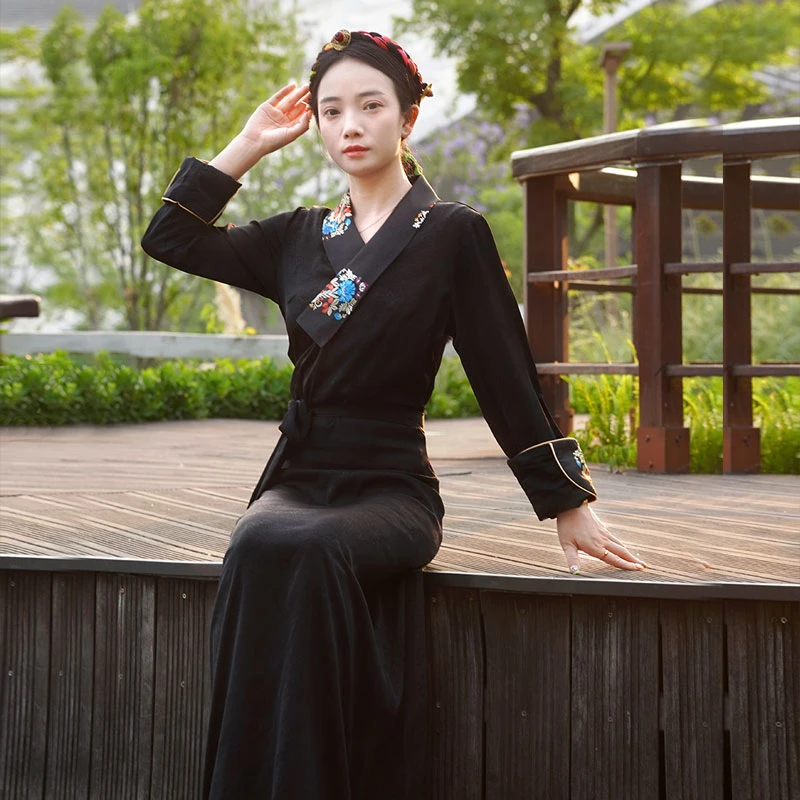纤沫夏季藏装女藏式外套藏服拼色锅庄裙花边锦缎博拉新藏族民族风