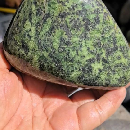 石材陳*藏玉药王石原石把件一个