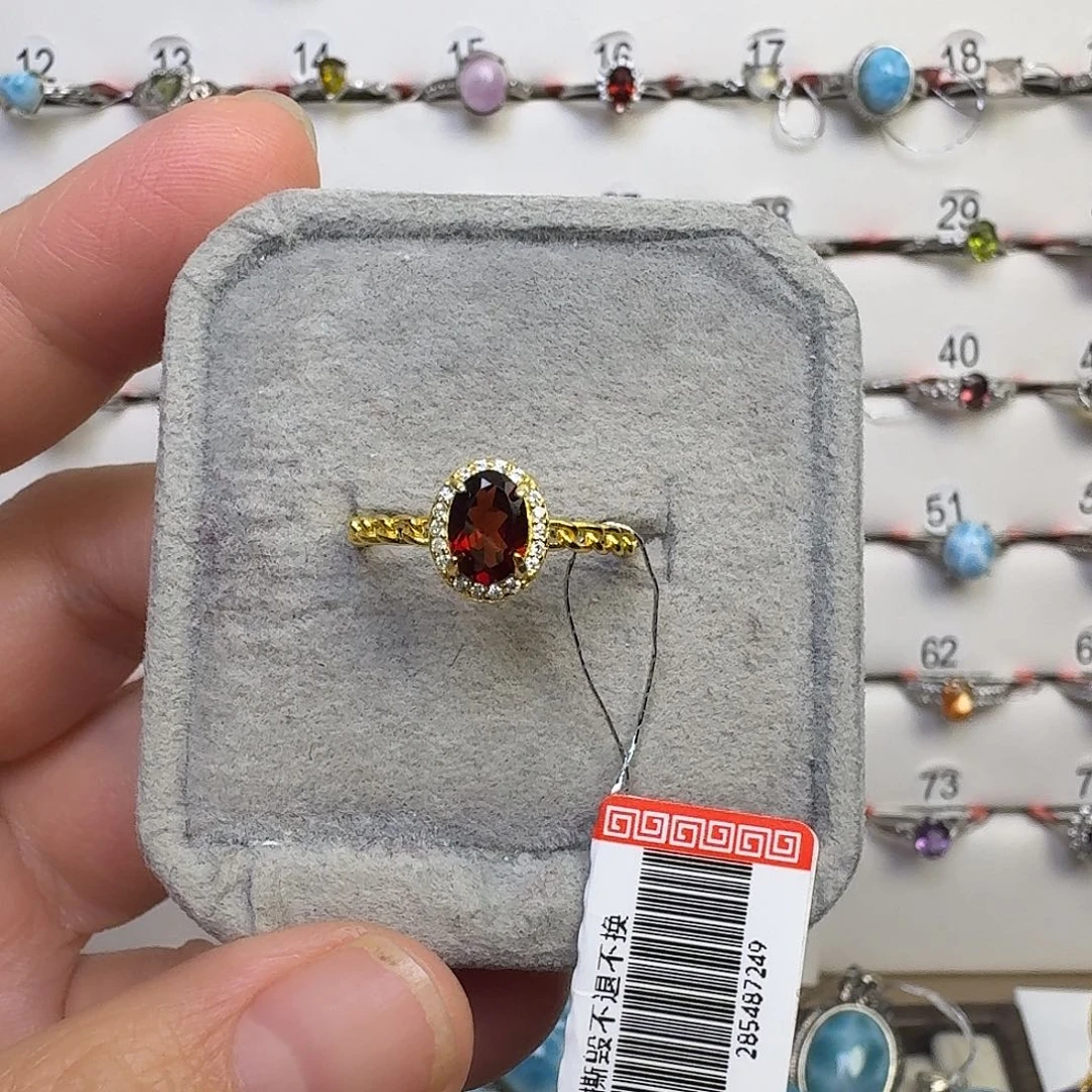 银S925镶嵌石榴石戒指