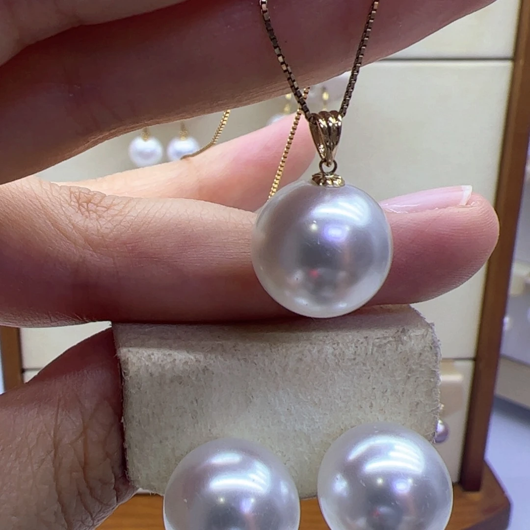 淡水珍珠18K金镶嵌吊坠(赠链)