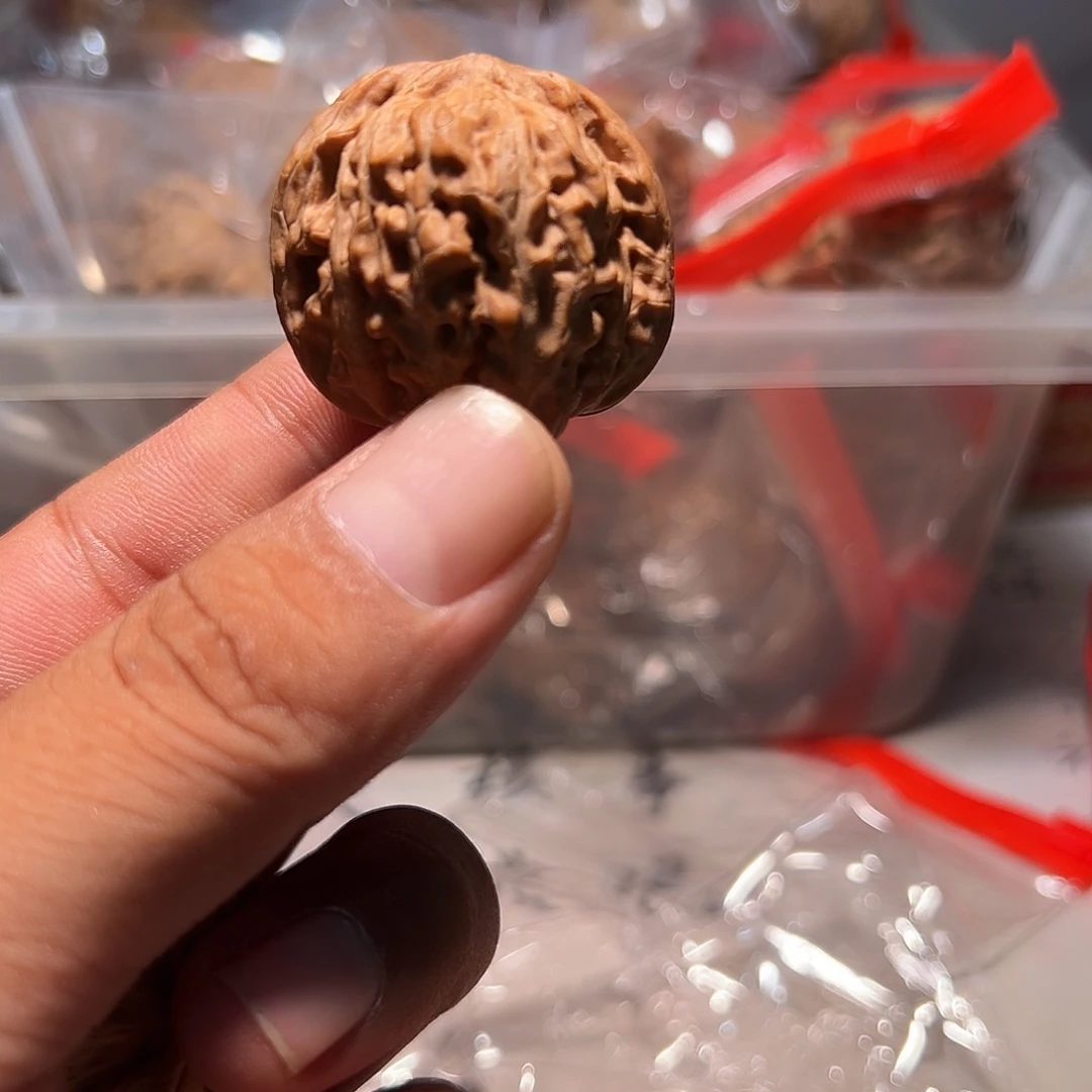 文玩核桃，狂暴汗高楼