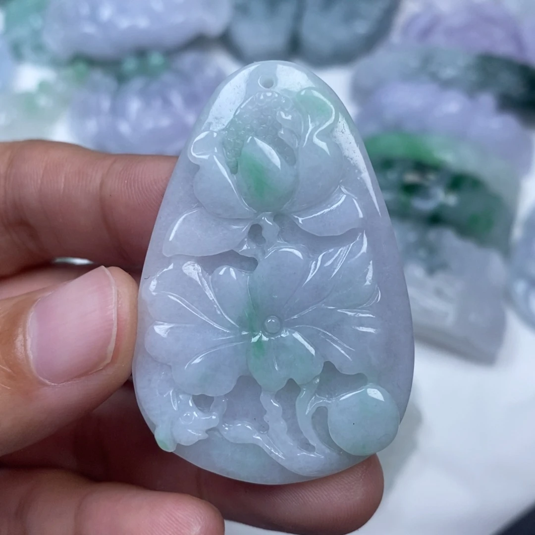 翡翠未镶嵌颈饰翡翠