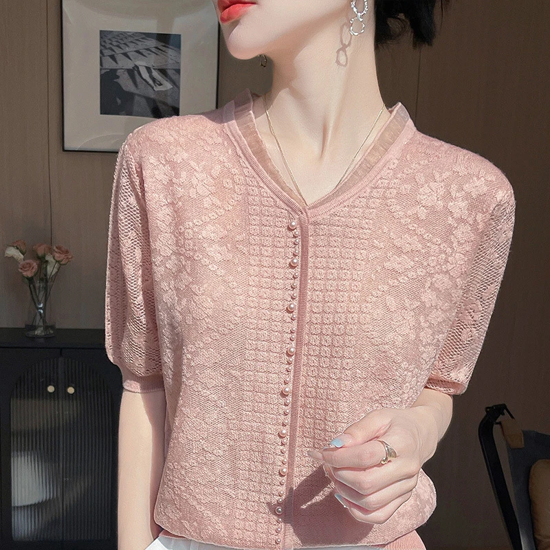 2025夏季薄款V领女士T恤纯色提花宽松短袖百搭镂空洋气气质蕾丝
