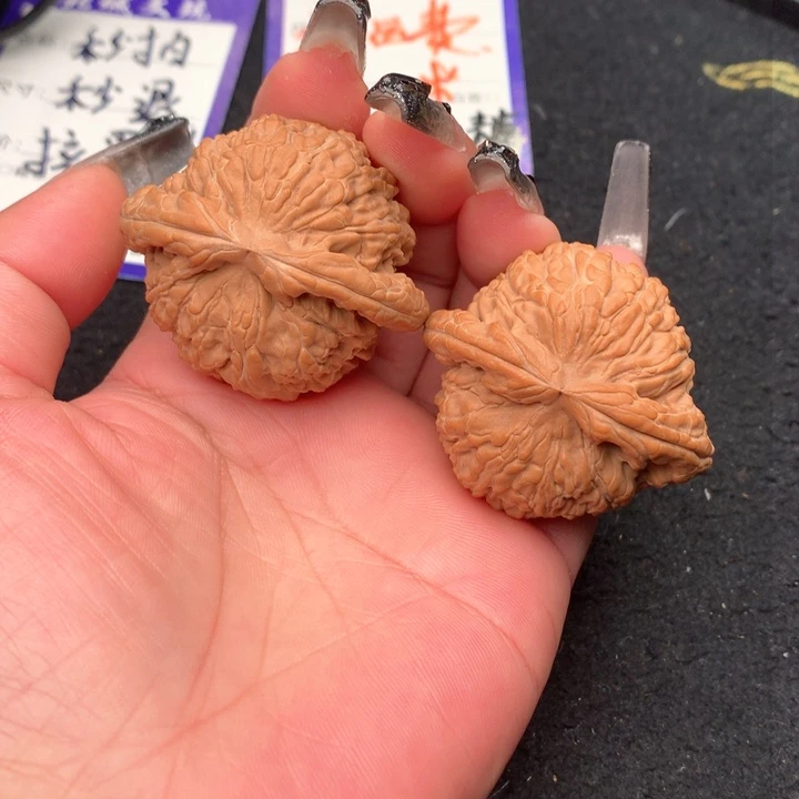 文玩核桃吊坠34号44白狮子全