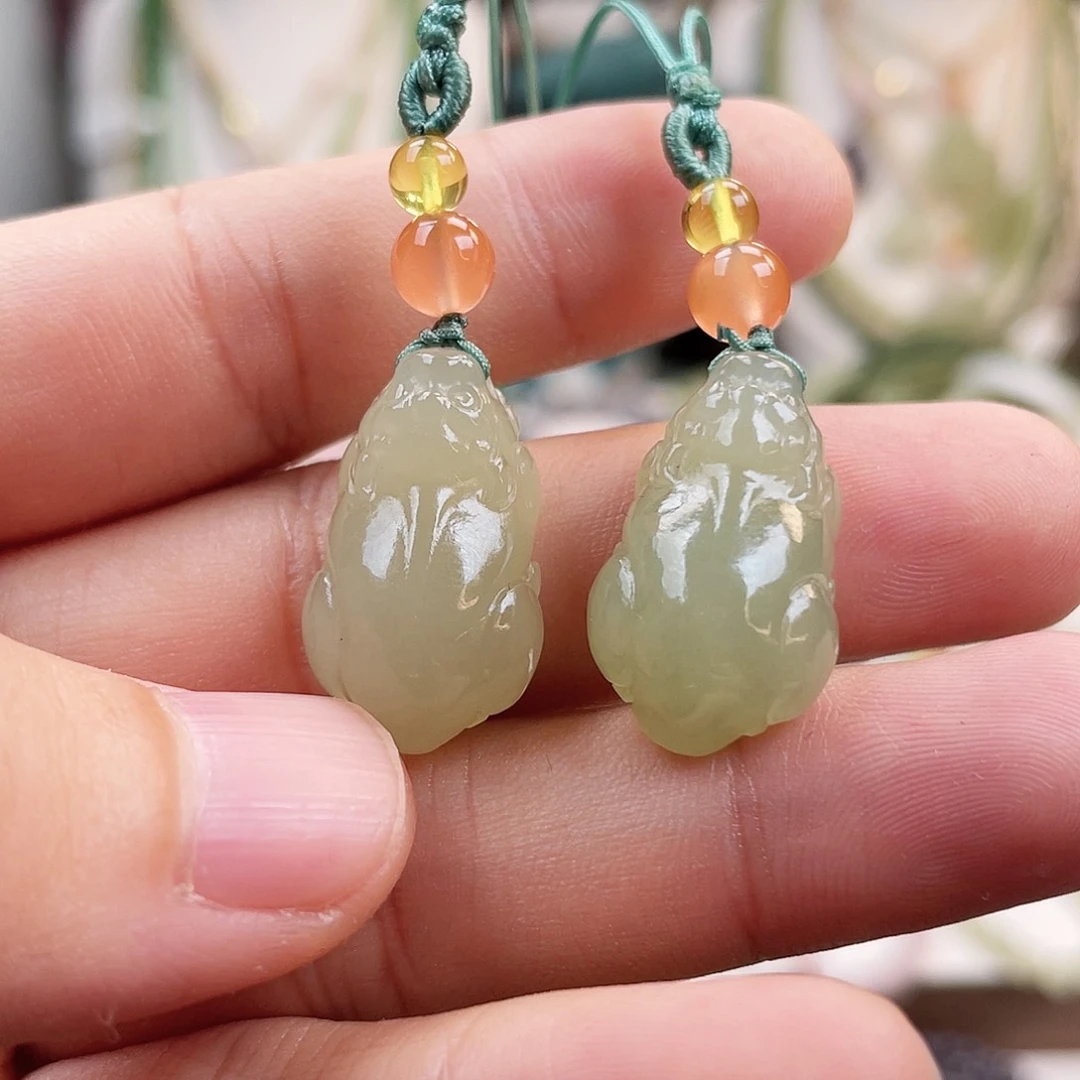 未镶嵌手链和田玉多样性发一